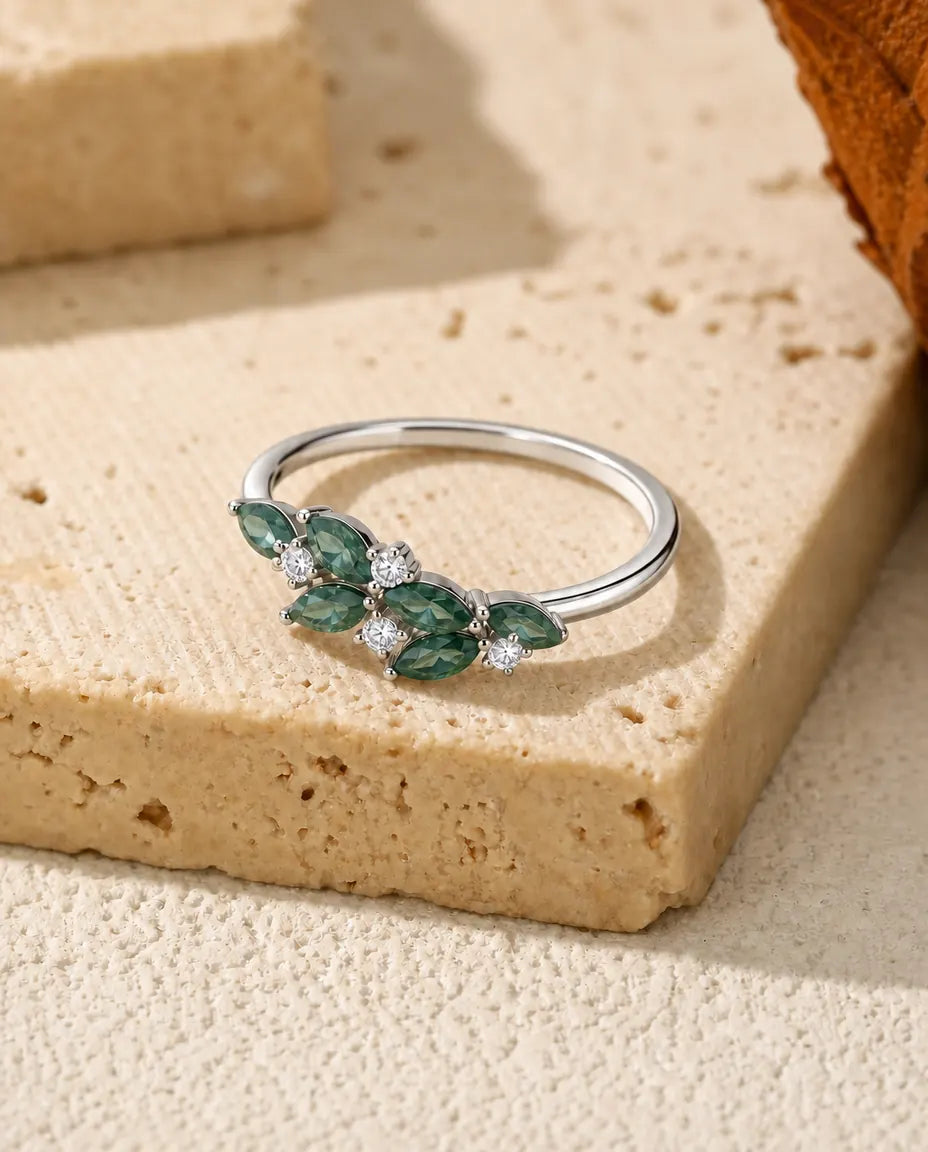 Bague Agate Mousse – Anneau Feuilles Marquises avec Accents Zirconium, Agate Mousse Naturelle, Argent 925, Cadeau Nature pour Elle