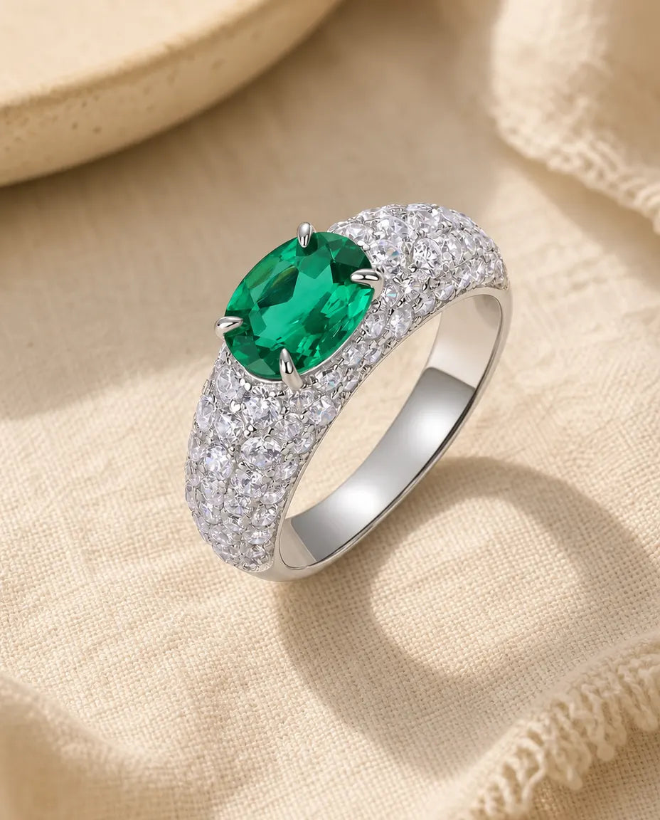 Bague Émeraude – Émeraude Ovale Créée en Laboratoire avec Anneau Pavé, Argent Sterling 925, Pierre de Naissance de Mai, Cadeau pour Elle