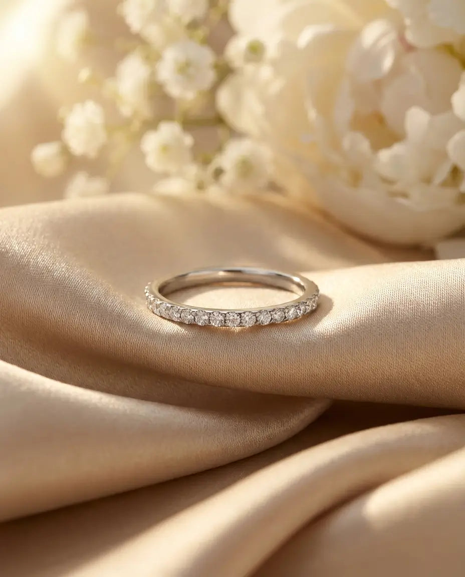 Bague Moissanite – Alliance Pavé Fine 1,3 mm en Argent 925, Anneau Empilable, cadeau pour femme