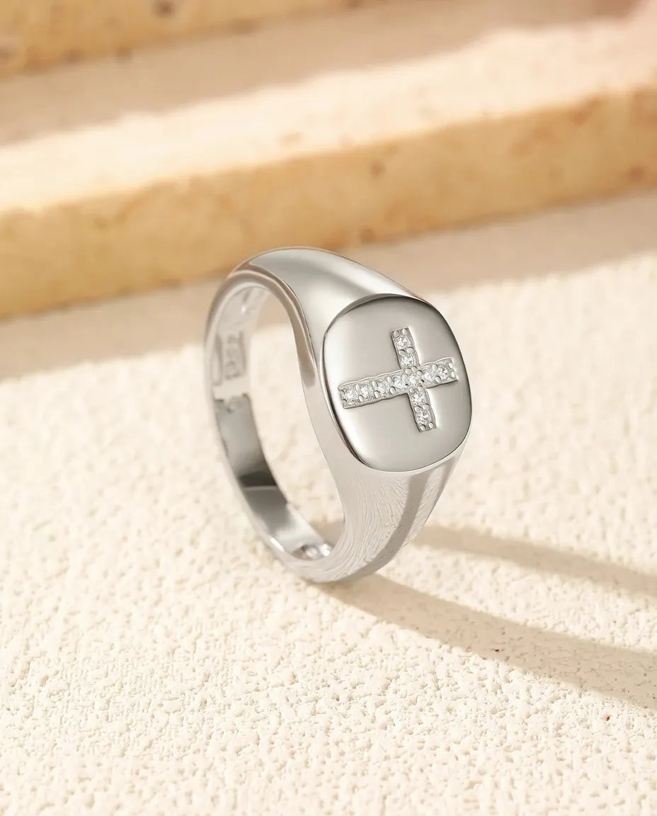 Bague Moissanite – Chevalière Croix Pavée Couleur D en Argent 925, Bague Ovale Polie pour Femme et Homme