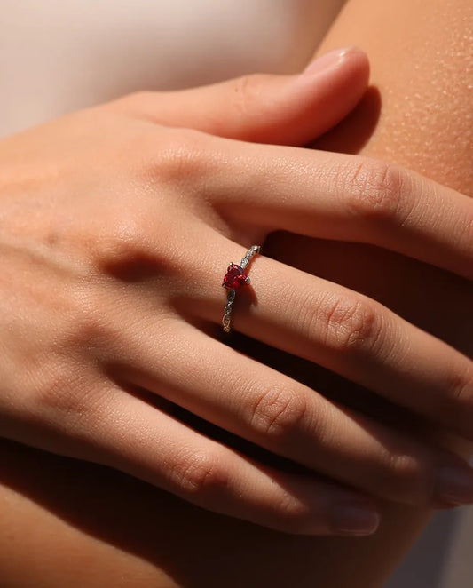Bague Moissanite – Cœur Rouge 0,5 ct Couleur D VVS1, Anneau Millegrain de Zircones en Argent 925, Bague de Promesse pour Elle