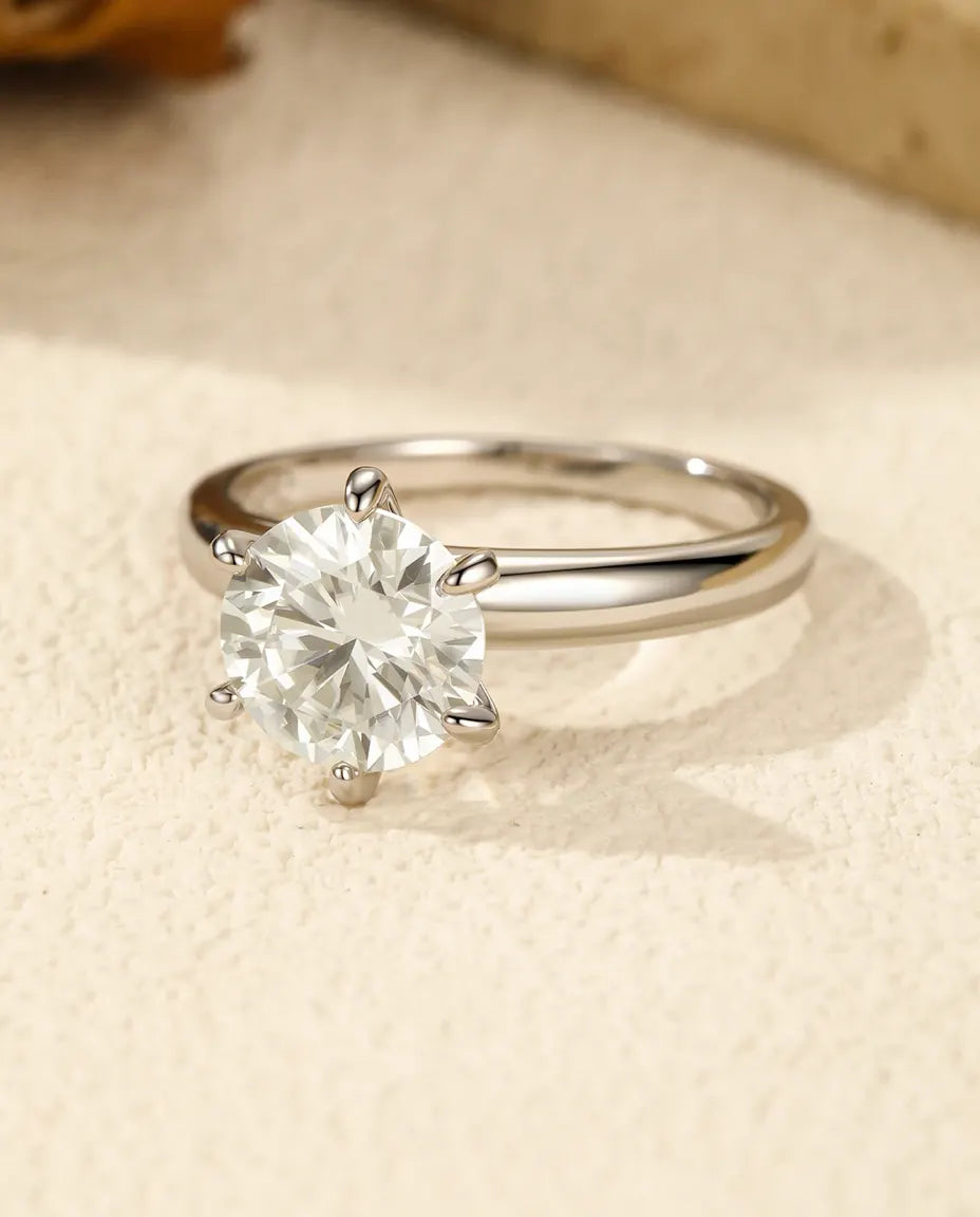 Bague Moissanite – Solitaire Rond 2 ct Couleur D VVS, Serti Couronne en Argent 925, Bague de Fiançailles ou de Promesse