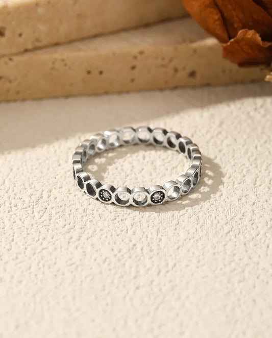 Bague phases de lune - cercles ajourés avec deux moissanites de 0,008 ct en argent 925 oxydé, tailles US 5 à 9