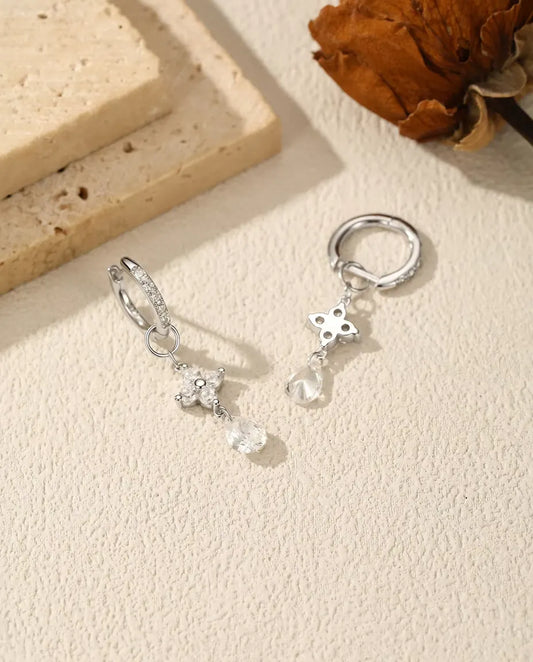Boucles d'oreilles moissanite poire - une goutte de 0,80 ct par boucle sur maillons trèfle, créoles argent 925, 34 mm