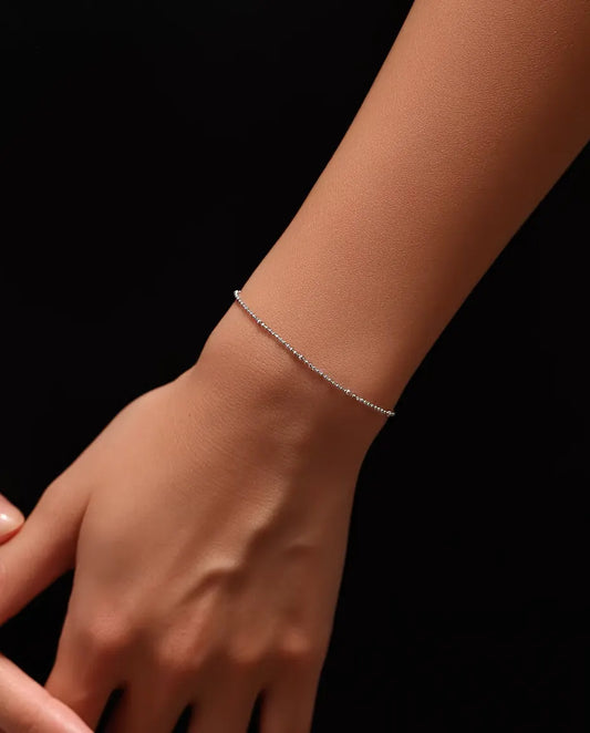 Bracelet Chaîne Boules en Argent 925 - porté au poignet