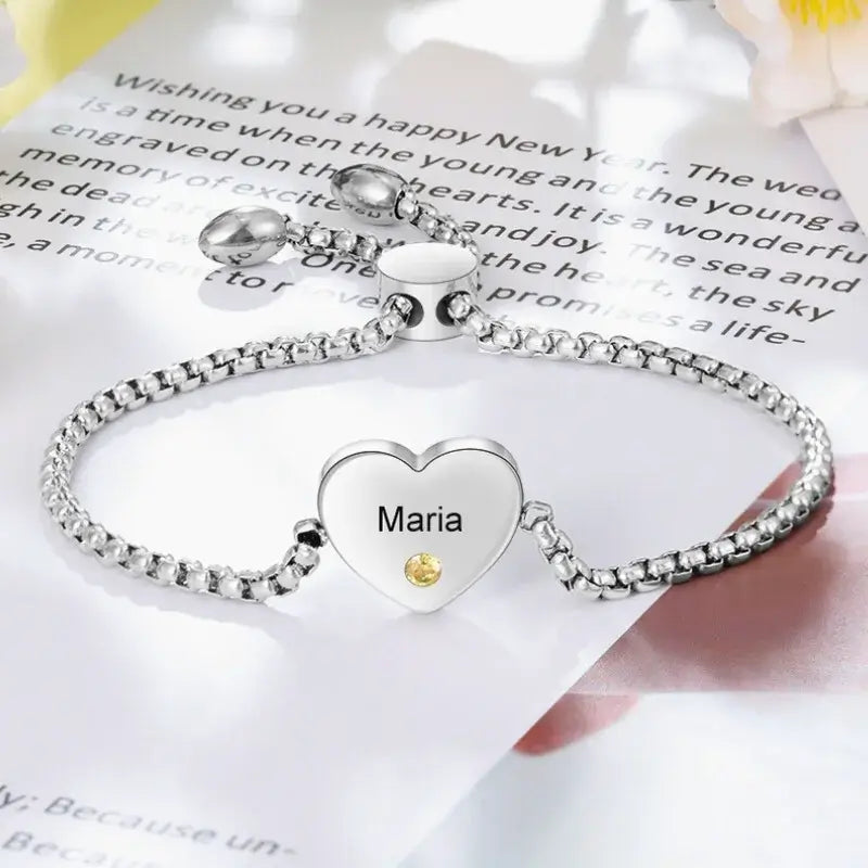 Bracelet Gravé – Charm Cœur et Pierres de Naissance en Acier Inoxydable, Prénoms Gravés, Cadeau pour Maman, Elle, Fête des Mères