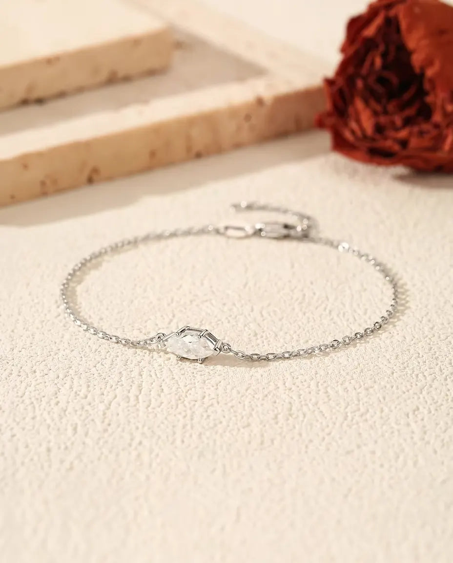 Bracelet Moissanite Taille Marquise - 0,50 ct couleur D, 4 x 8 mm, chaîne fine en argent sterling 925