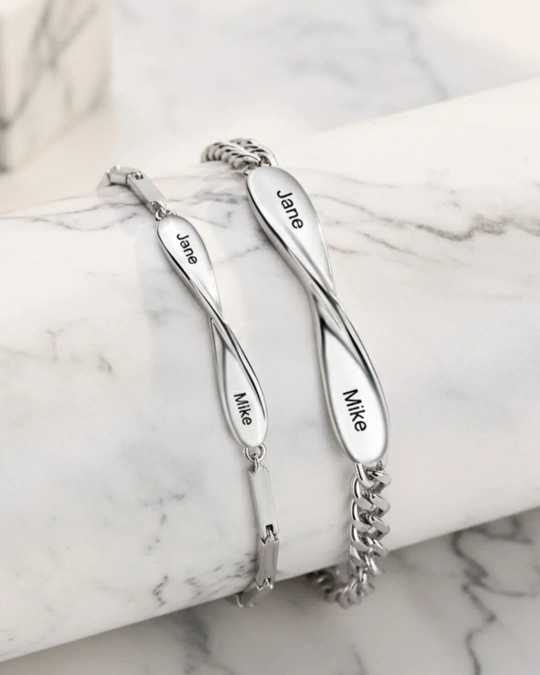 Bracelets Couple – Set de 2 bracelets assortis avec plaque infini gravée de vos prénoms ou d'une date, cadeau pour couple