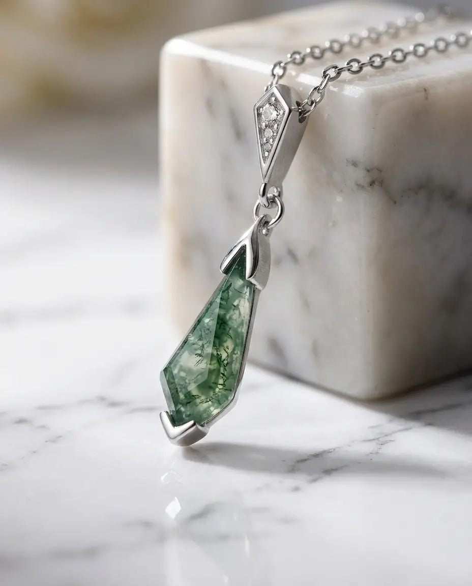 Collier Agate Mousse – Pendentif Cerf-Volant Art Déco 5x15 mm, Argent 925, Pierre Verte Naturelle, Cadeau pour Elle