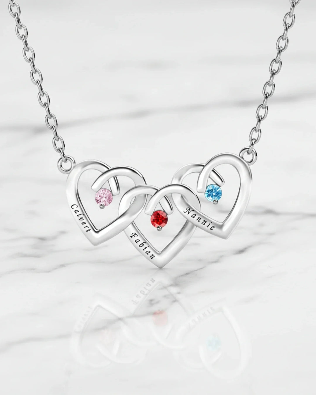 Collier Personnalisé – Trois Cœurs Entrelacés en Argent 925, Prénoms Gravés et Pierres de Naissance, Cadeau pour Maman