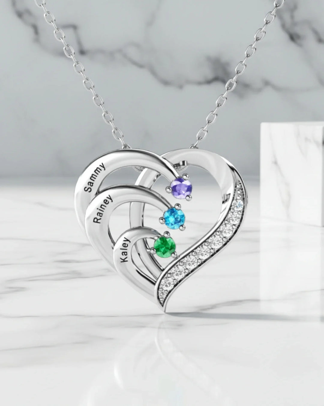 Collier Pierre de Naissance – 3 Cœurs Entrelacés en Argent 925 avec Prénoms Gravés, cadeau pour maman et mamie