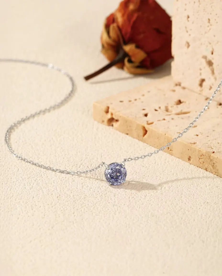 Collier Rond en Zircone Couleur Tanzanite en Argent 925 – Pendentif Solitaire Bleu Violet de 6 mm ou 8 mm sur Fine Chaîne, Cadeau pour Elle