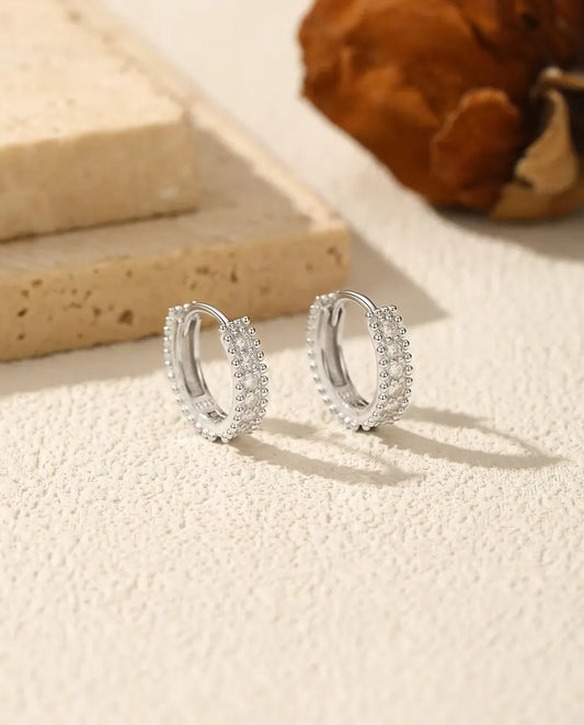 Créoles Moissanite 12 mm – anneaux perlés en argent 925 sertis de 14 pierres couleur D