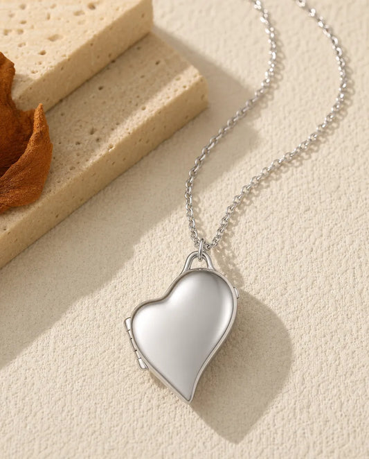 Médaillon cœur asymétrique personnalisé avec 2 photos, collier argenté ou doré