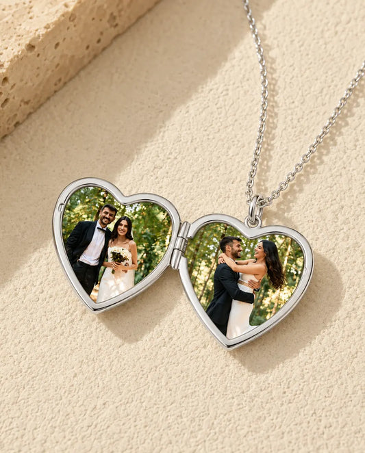 Médaillon Cœur Love 2 Photos - médaillon avec Love en relief et dos en nacre, argenté ou doré, chaîne 45+5 cm