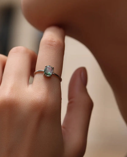 Bague Agate Mousse – Solitaire cabochon ovale, pierre verte naturelle, anneau fin empilable en argent 925, cadeau pour Elle