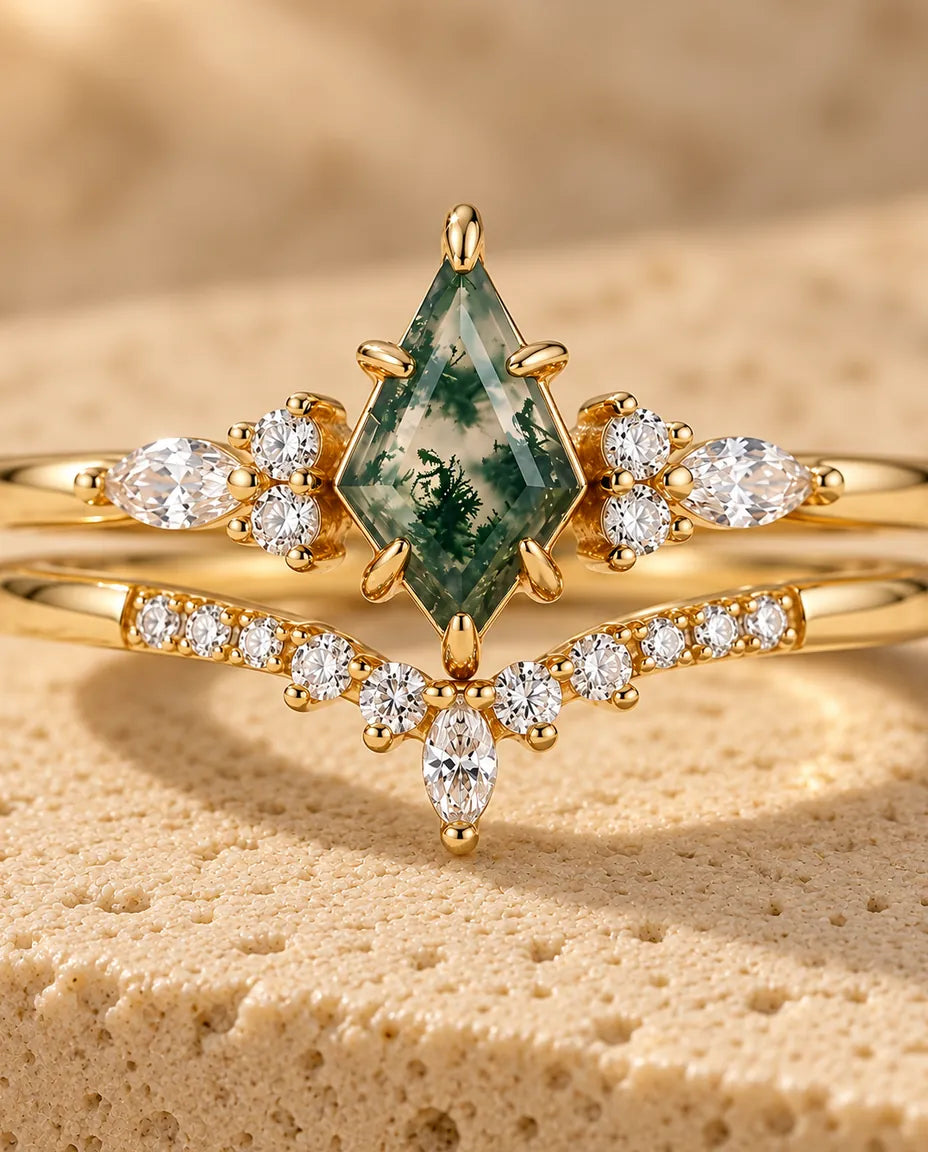 Bague Agate Mousse - gros plan du duo de bagues