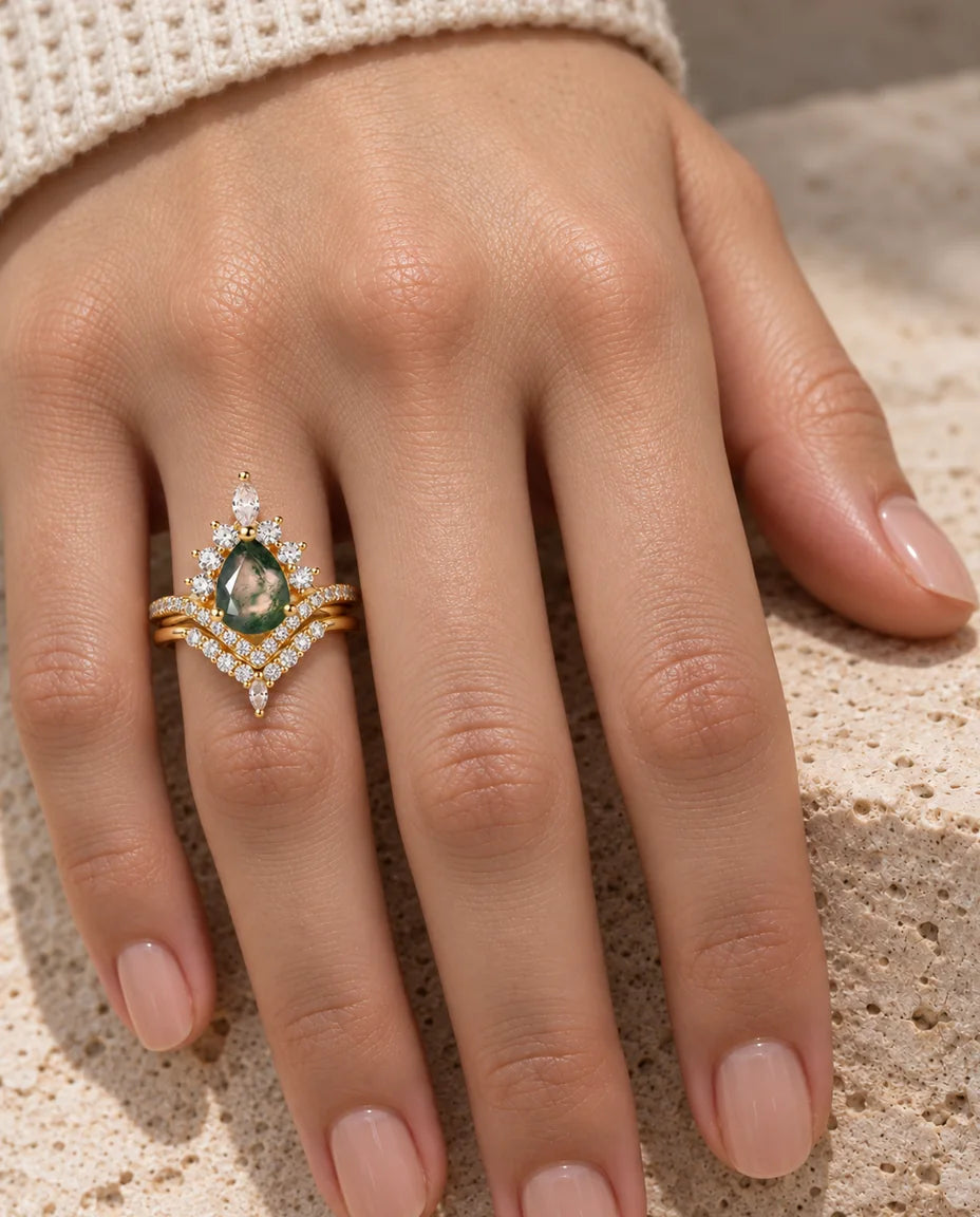 Bague Agate Mousse - portée à la main