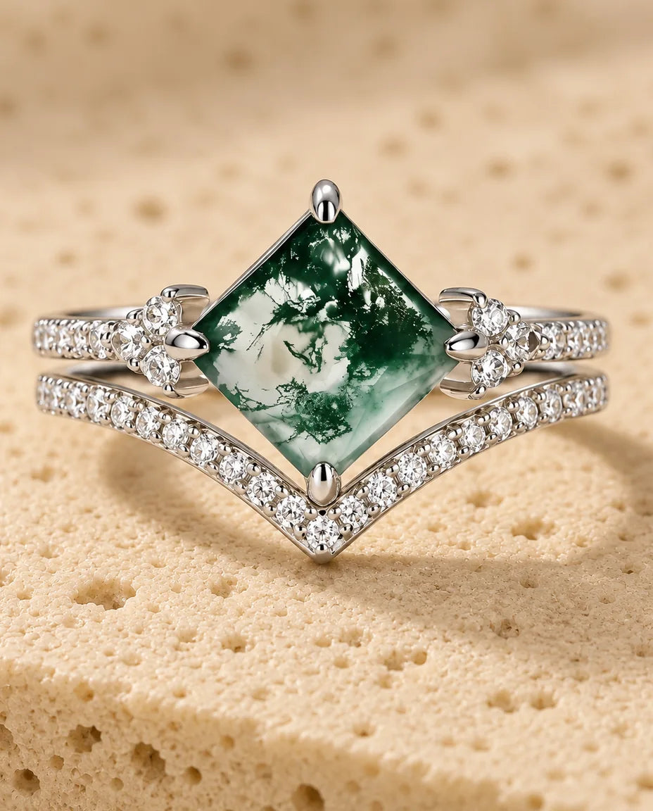 Bague Agate Mousse - gros plan du duo de bagues
