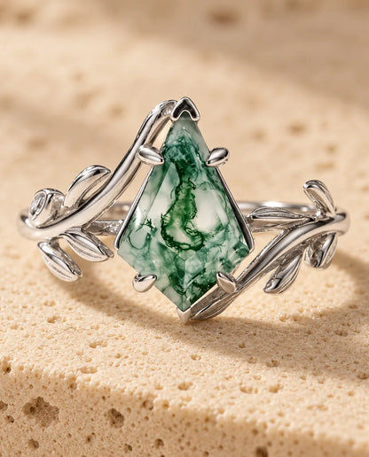 Bague Agate Mousse - gros plan de la pierre
