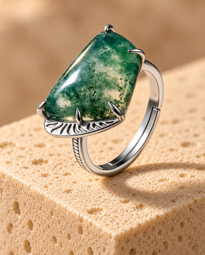 Bague Agate Mousse - profil latéral de la monture