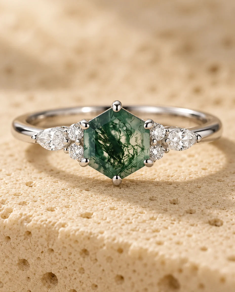 Bague Agate Mousse - gros plan de la pierre
