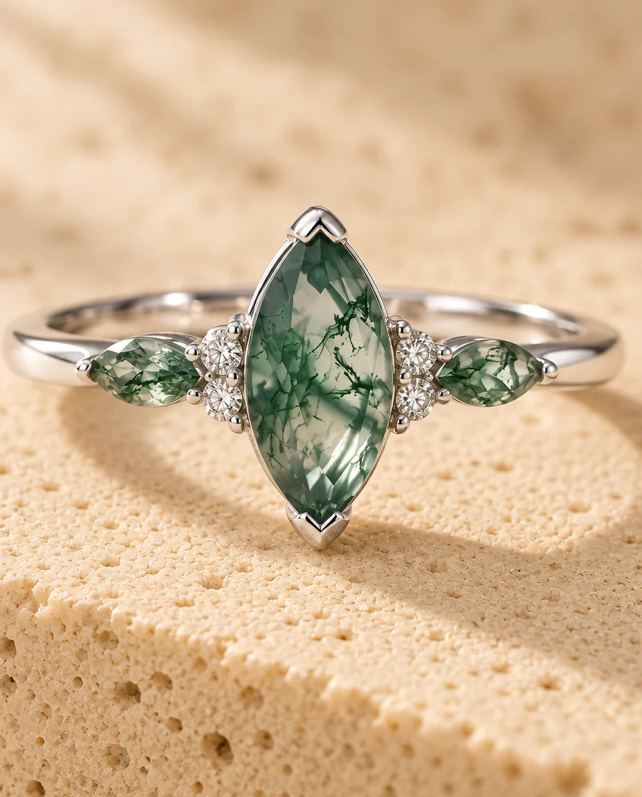 Bague Agate Mousse - gros plan de la pierre