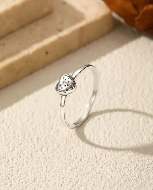 Bague cœur texturé - cœur bombé de 6 mm à picots sur anneau fin, argent 925 massif, tailles US 5 à 9
