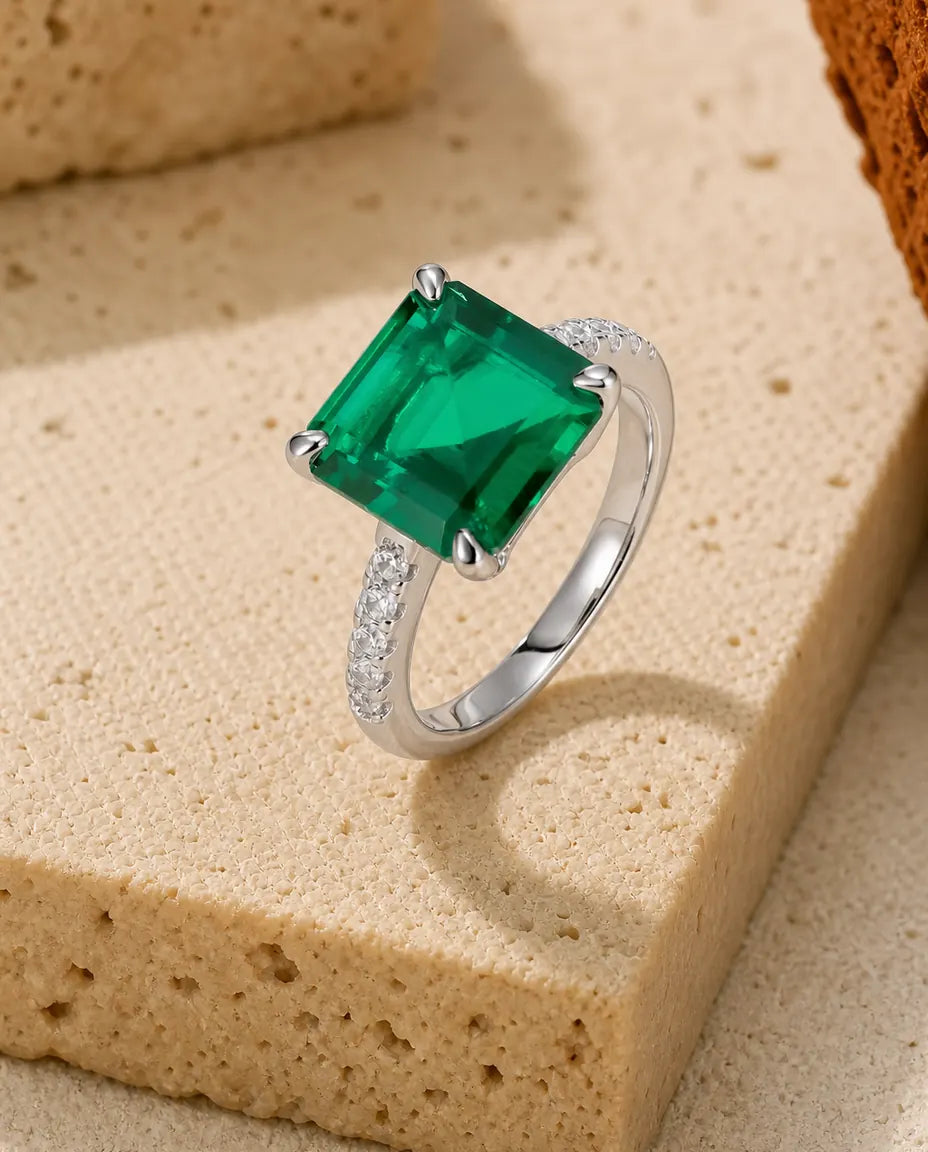 Bague Émeraude – Émeraude Carrée Créée en Laboratoire sur Anneau Pavé, Argent 925, Pierre de Naissance Mai, Cadeau pour Elle