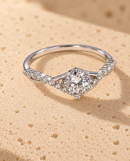 Bague Moissanite - vue de dessus