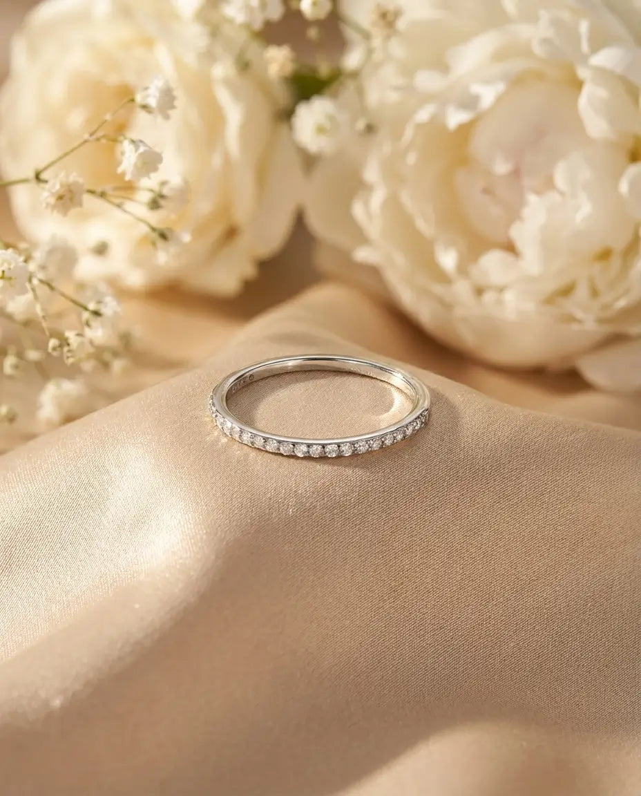 Bague Moissanite – Alliance Pavé Fine 1,3 mm en Argent 925, Anneau Empilable, cadeau pour femme