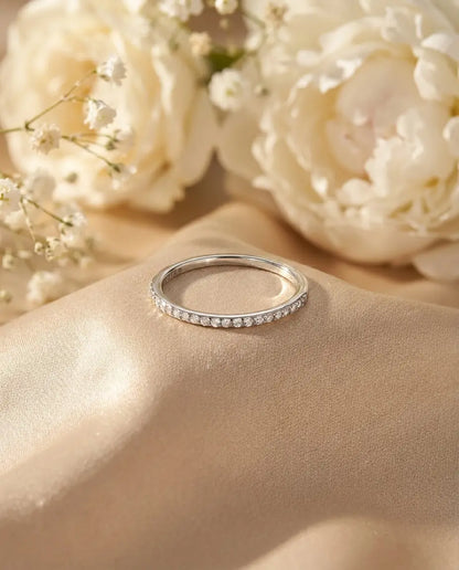 Bague Moissanite – Alliance Pavé Fine 1,3 mm en Argent 925, Anneau Empilable, cadeau pour femme