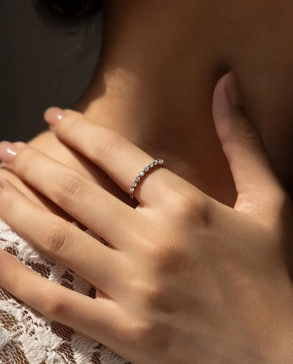 Bague Moissanite – Anneau Fin Empilable Demi-Éternité Pavé Couleur D en Argent 925, Bague pour Femme