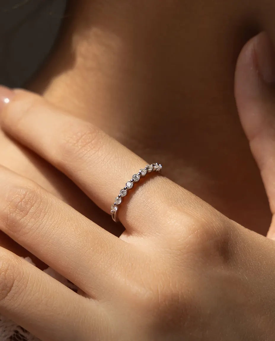Bague Moissanite – Anneau Fin Empilable Demi-Éternité Pavé Couleur D en Argent 925, Bague pour Femme