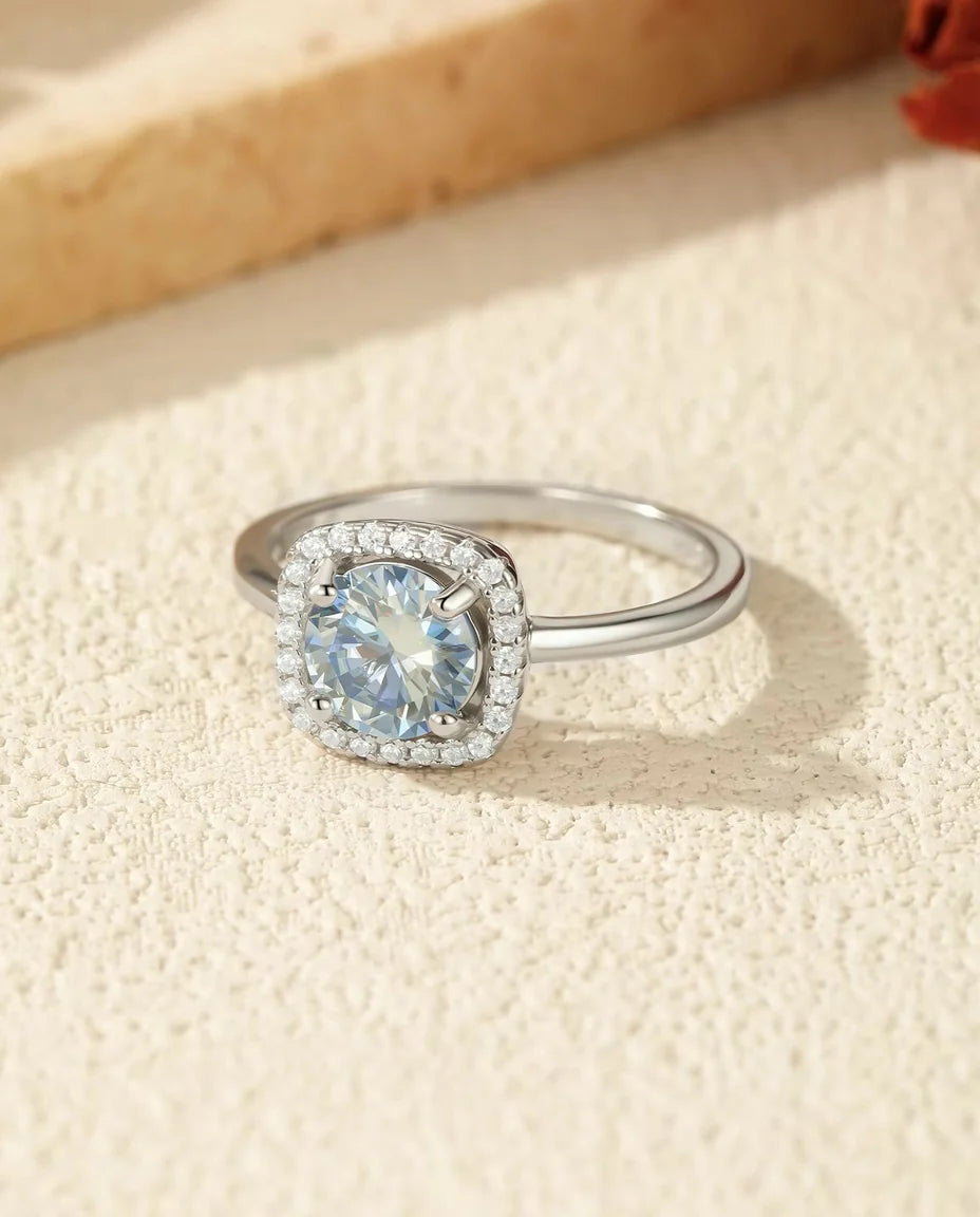 Bague Moissanite - vue de trois quarts