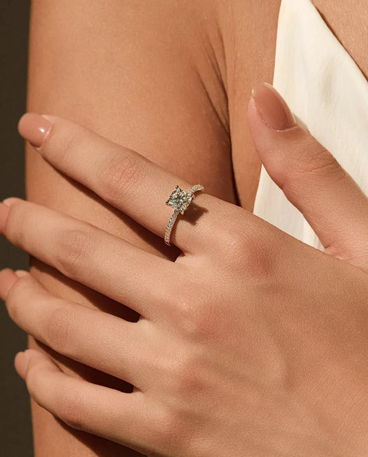 Bague Moissanite – Solitaire Coussin 1 ct Couleur D sur Anneau Pavé, Argent Sterling 925, Bague Classique pour Elle