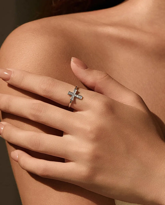 Bague Moissanite – Croix Horizontale Pavée de 20 Pierres Couleur D Créées en Laboratoire, Argent 925, Bague Fine pour Femme
