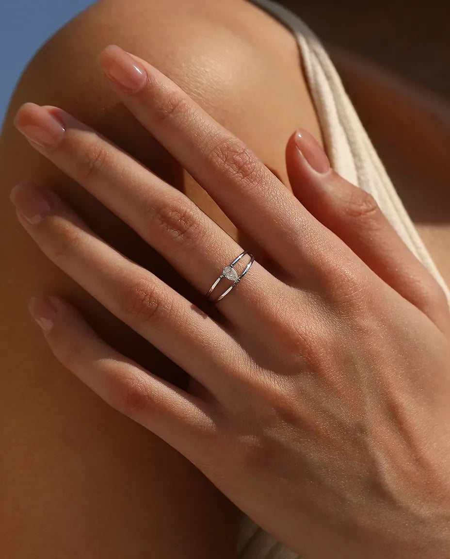 Bague Moissanite – Double anneau minimaliste, moissanite poire 0,3 carat couleur D créée en laboratoire, argent 925, pour femme