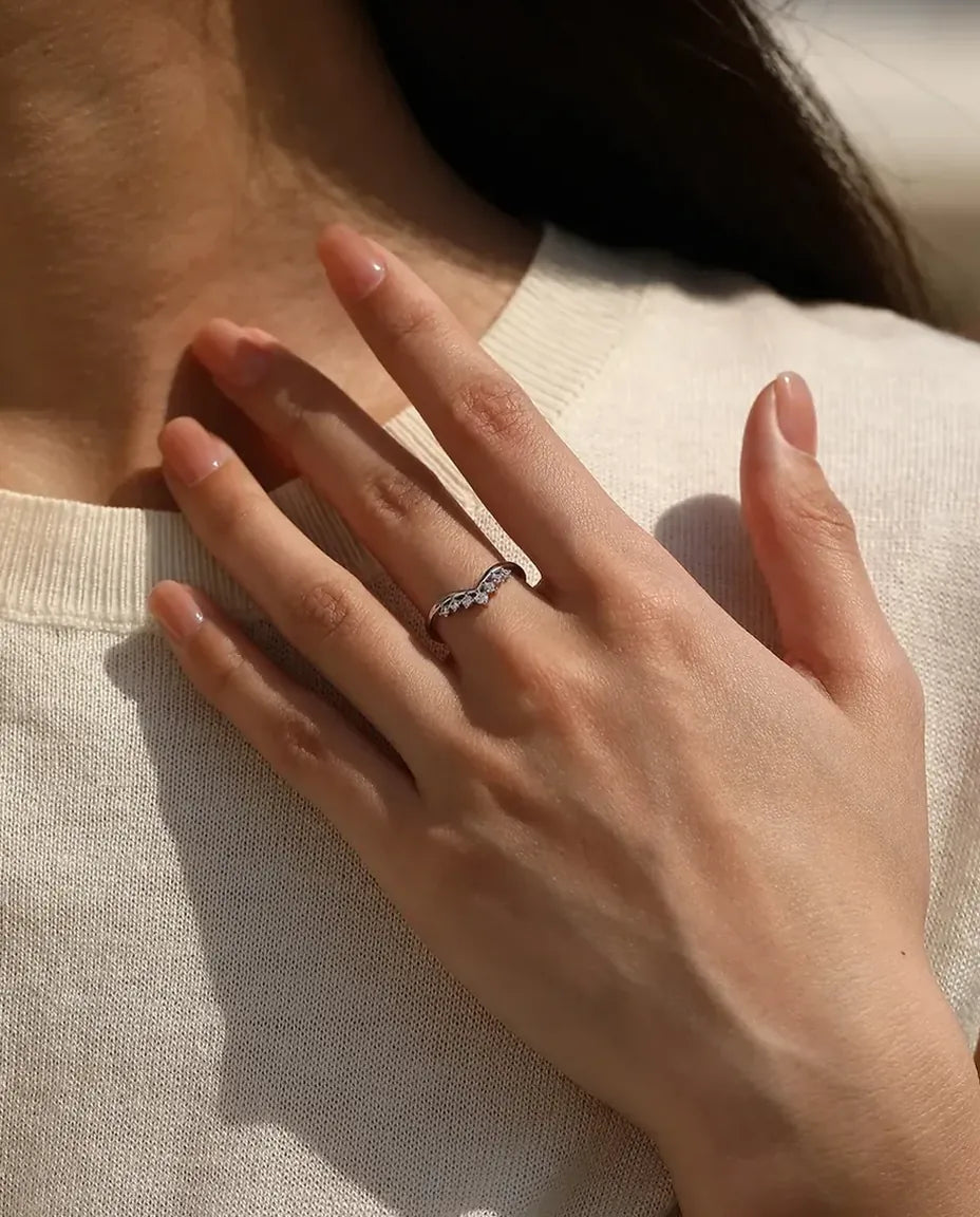 Bague Moissanite – Anneau Empilable Couronne en V, 7 Pierres Couleur D VVS1, Argent 925, Cadeau pour Elle