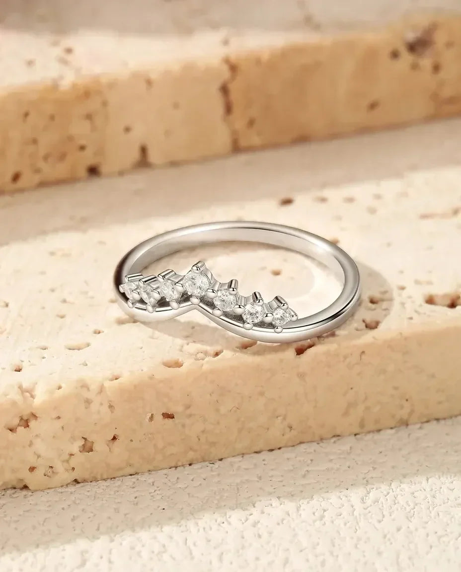 Bague Moissanite – Anneau Empilable Couronne en V, 7 Pierres Couleur D VVS1, Argent 925, Cadeau pour Elle