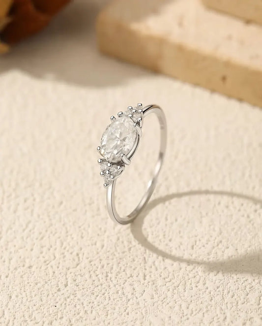 Bague Moissanite Ovale – 1 carat couleur D pureté VVS en argent 925, épaulements en zircon, tailles 5-9