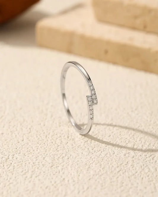 Bague Moissanite à pavé décalé – anneau fin à empiler, 10 pierres couleur D en argent 925, tailles 5-9