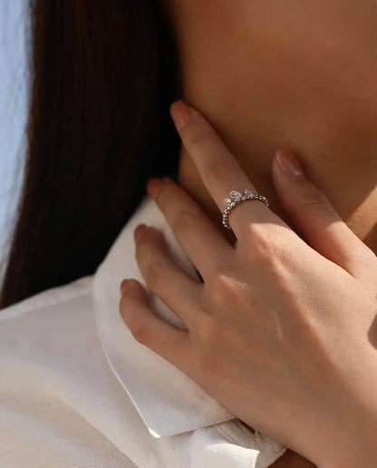 Bague Moissanite – Trois Pierres Pendantes Couleur D, Anneau Perlé Ajustable en Argent Sterling 925, Cadeau pour Elle