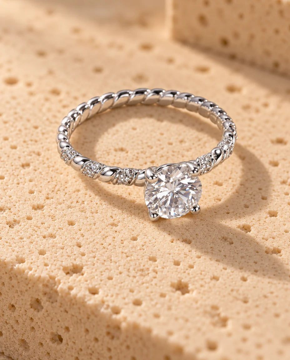 Bague Moissanite - vue de dessus