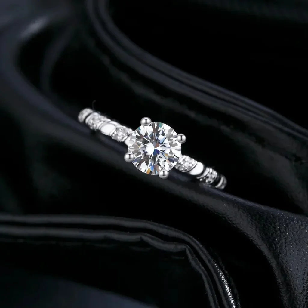 Bague Moissanite – Solitaire torsadé 1 carat en argent 925, moissanite créée en laboratoire couleur D VVS1, cadeau pour Elle