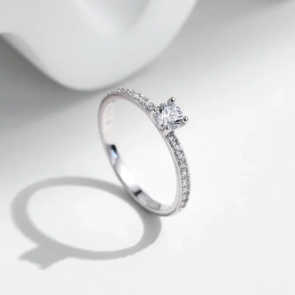Bague Moissanite – Taille Carrée 0,30 ct en Argent 925, Couleur D VVS1, Cadeau de Fiançailles pour Elle