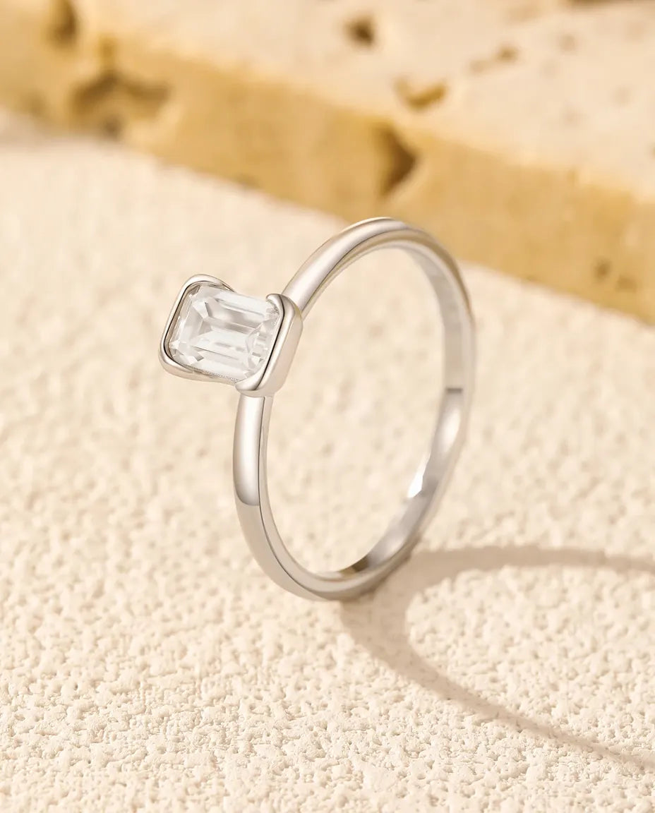 Bague Moissanite – Solitaire Taille Émeraude 0,8 ct Couleur D VVS, Argent Sterling 925, Bague de Promesse pour Elle