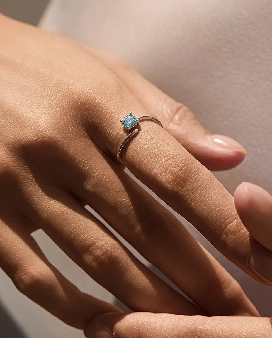 Bague Moissanite – Solitaire Vert 0,5 ct Rond, Anneau Ouvert Ajustable, Couleur D VVS1, Argent 925, Cadeau pour Elle