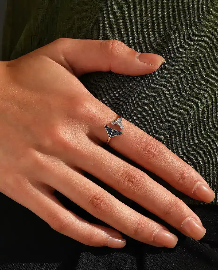 Bague Queue de Baleine ouverte réglable - pierres bleues et blanches, tailles US 6 à 9, argent 925