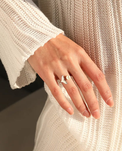 Bague Queue de Baleine à Perle - anneau ouvert réglable, nageoire blanche, argent massif 925